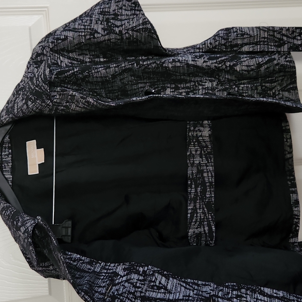 Jacket - Picture 5 of 6
